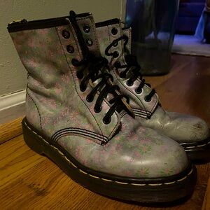 Gray/pink floral Dr. Martens size 7 Made in England